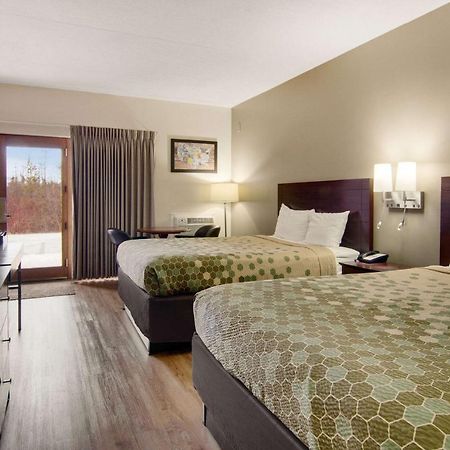 Econo Lodge Cadillac By Choice Exterior foto
