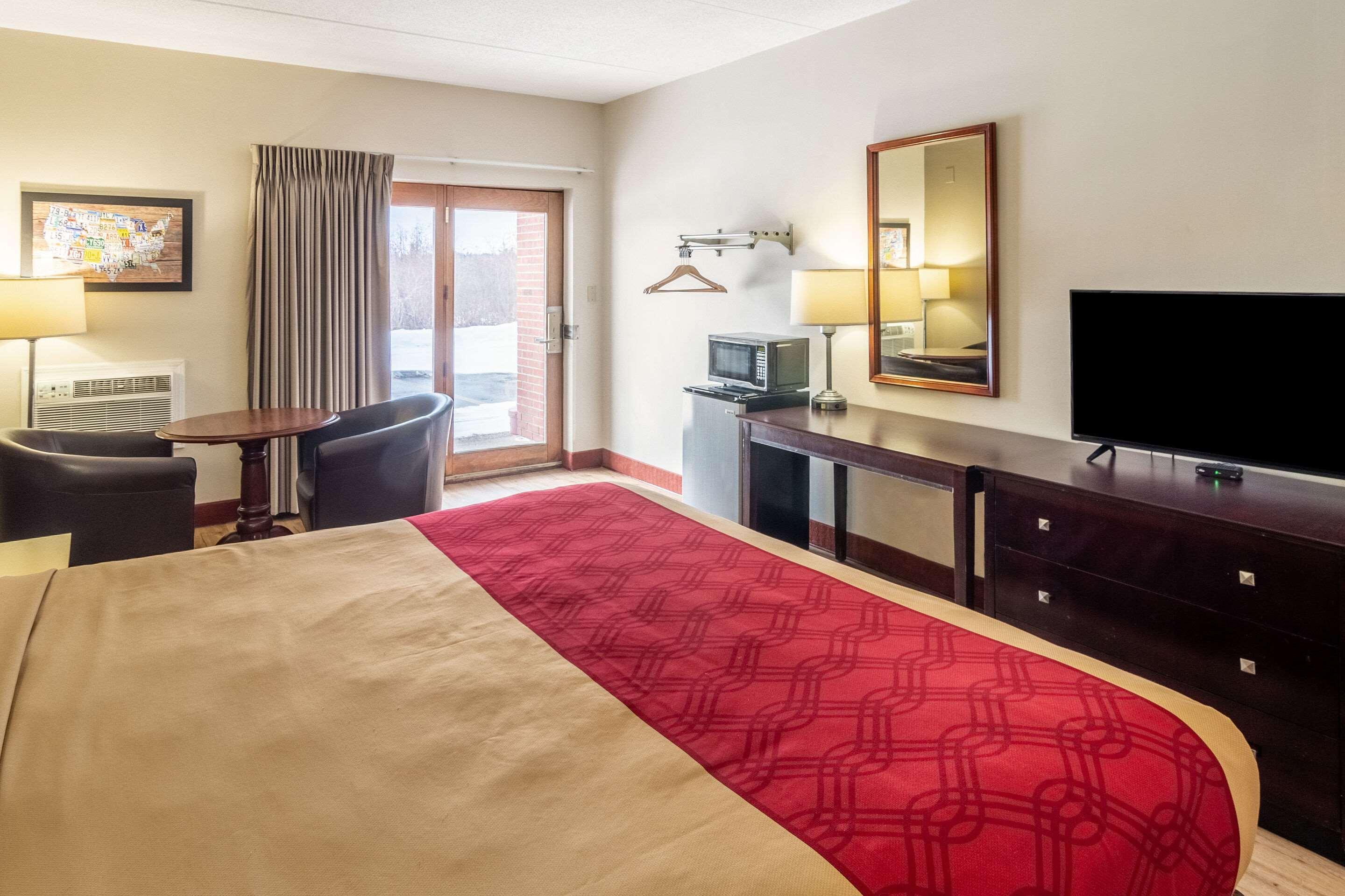 Econo Lodge Cadillac By Choice Exterior foto