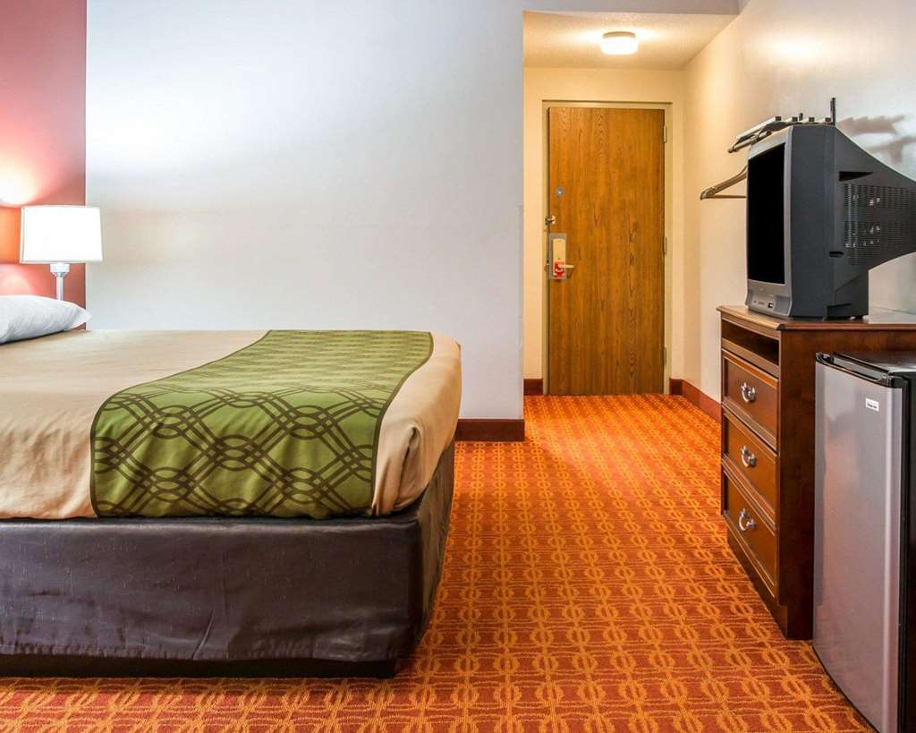Econo Lodge Cadillac By Choice Habitación foto